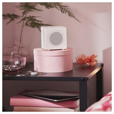 Deze IKEA-speaker van tien euro koppelt er 99 bij