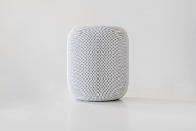 OpenAI's speaker in donutvorm kijkt straks constant mee