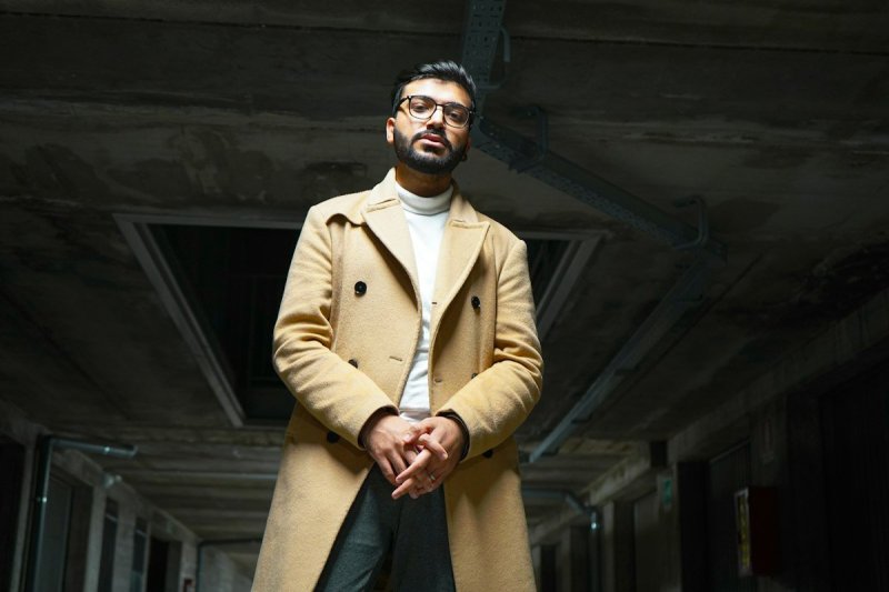 Rijke mannen dragen geen logo's meer, wel cashmere