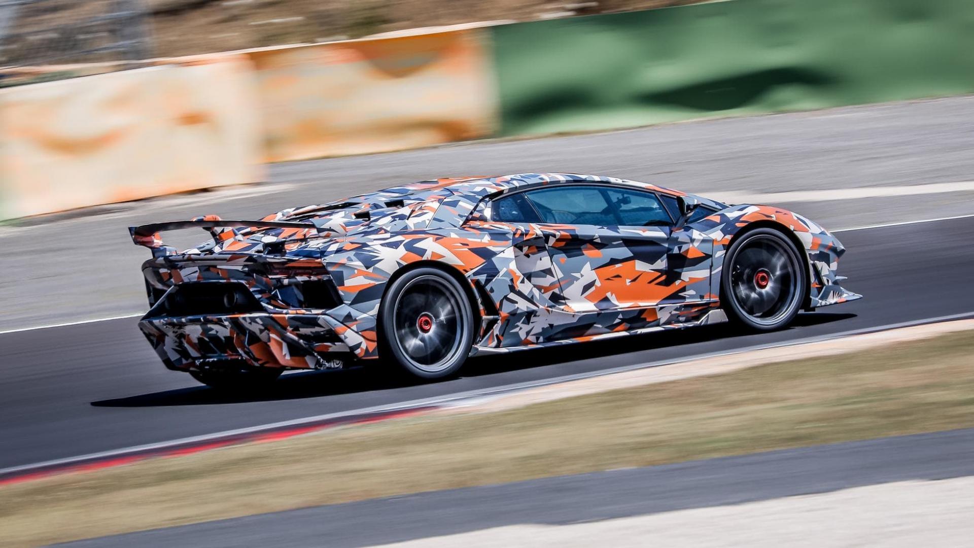 Lamborghini onthult de nieuwe koning van hun V12-sportwagens